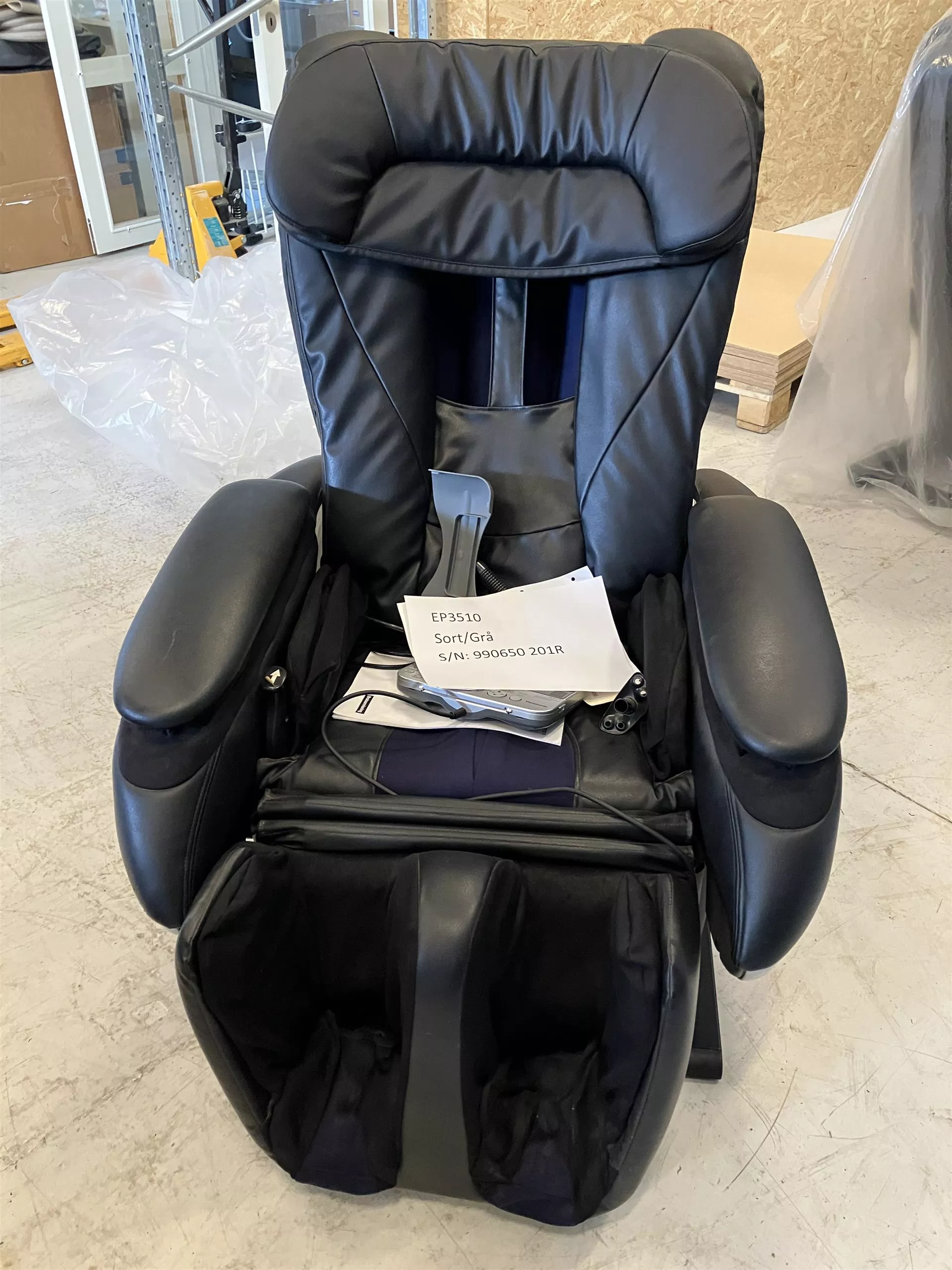 EP3510 Sort/Grå massagestol brugt (2) 990650